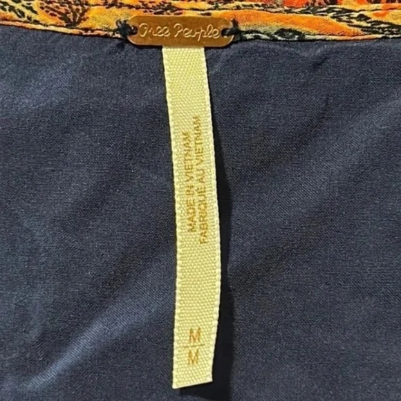 Free People Teegan Mini Dress in Peach Combo Long Sleeve Surplice Neck Sz Medium - Picture 5 of 15